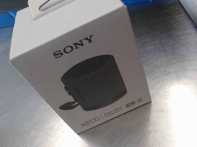 Speaker sony xb100
