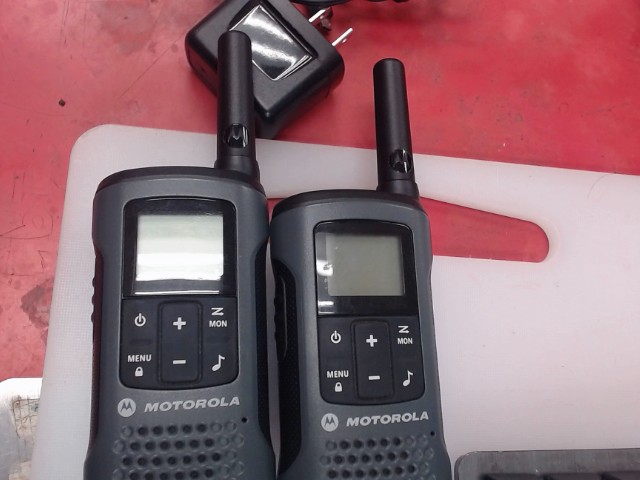 Pair de talkie-walkie avec chargeur