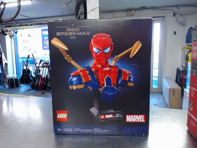 Lego spider-man bust