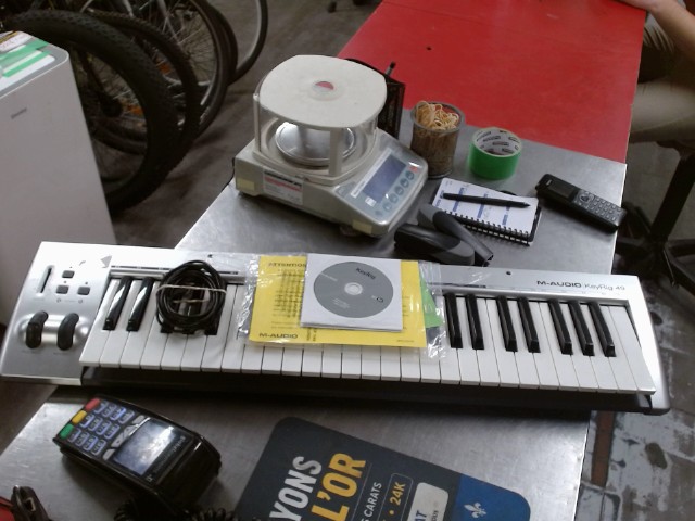 Piano vitrual keyboard
