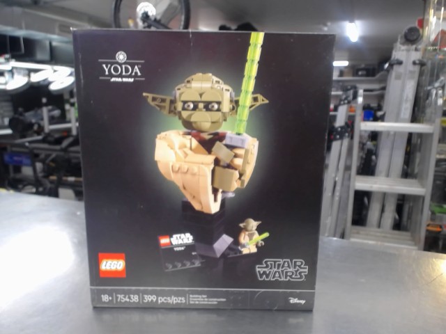 Lego yoda