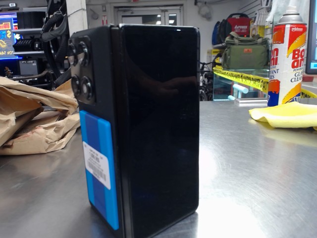 Motorola razr fold 2026 512gb (cracked)