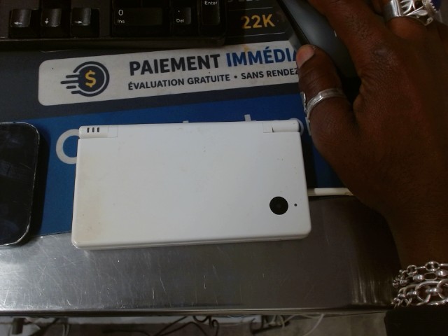 Nintendo ds with box in acc