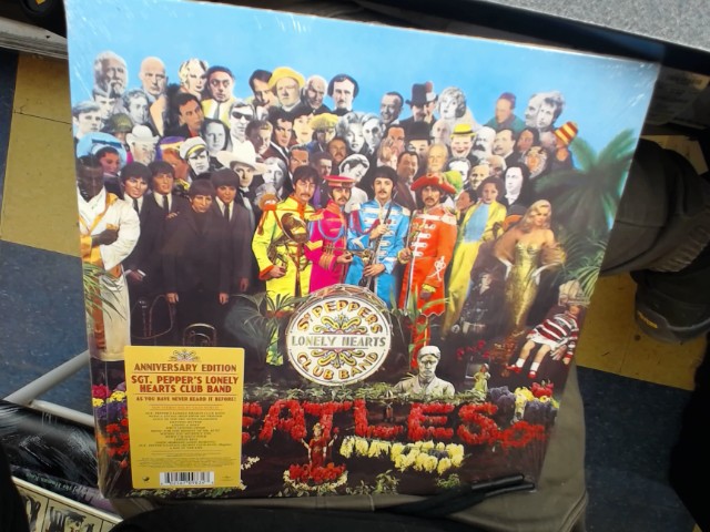 Sgt peppers aniv edition vinyl