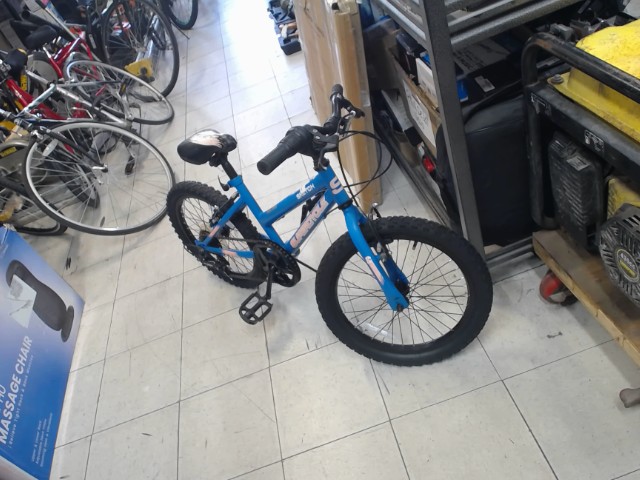 Velo enfant bleu