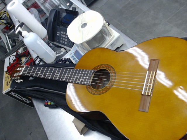 Guitare acoustique yamaha brune1kj136377