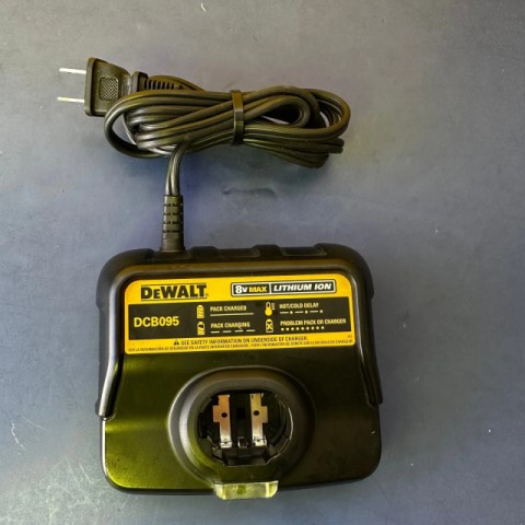Chargeur dewalt lithium ion