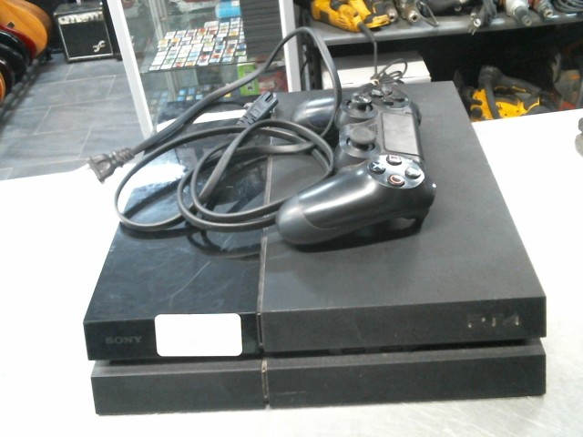 Ps4 1ere gen avec 1 mannette