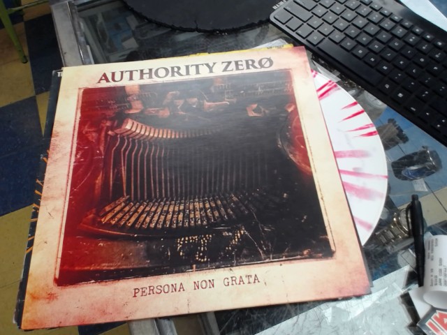 Persona non grata vinyl