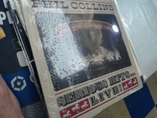 Serious hits live vinyl