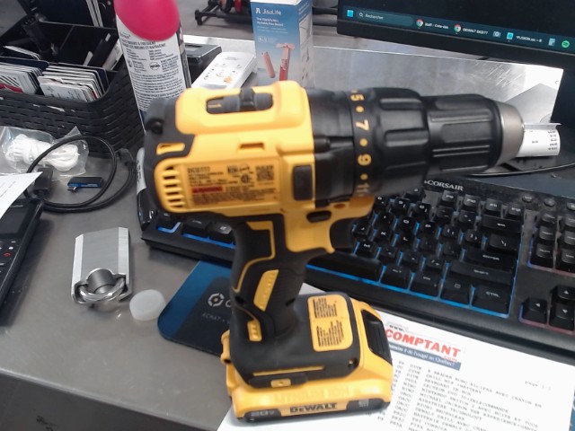 Dewalt drill avec chargeur et batterie