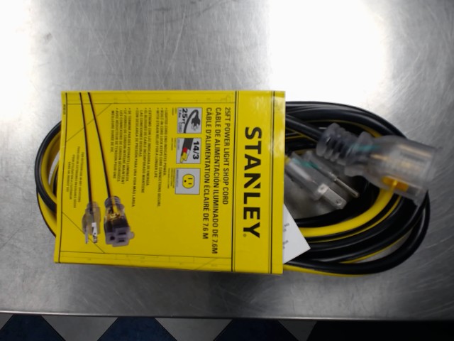 C�ble d'alimentation �clair� de 7.6m