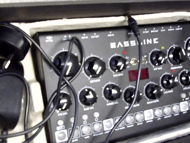 Center mixte base noir in box +cable