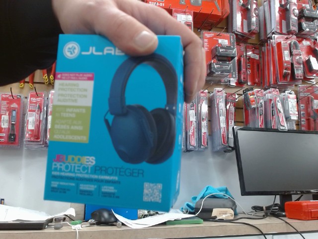 Headphone