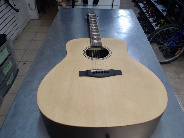 Guitare accousitque ds bo neuf