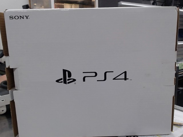 Ps4 slim + acc rt man ds bo
