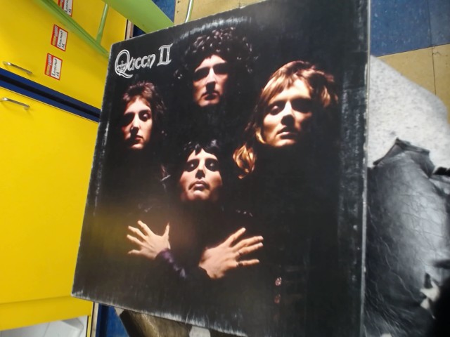 Queen ii gatefold vinyl