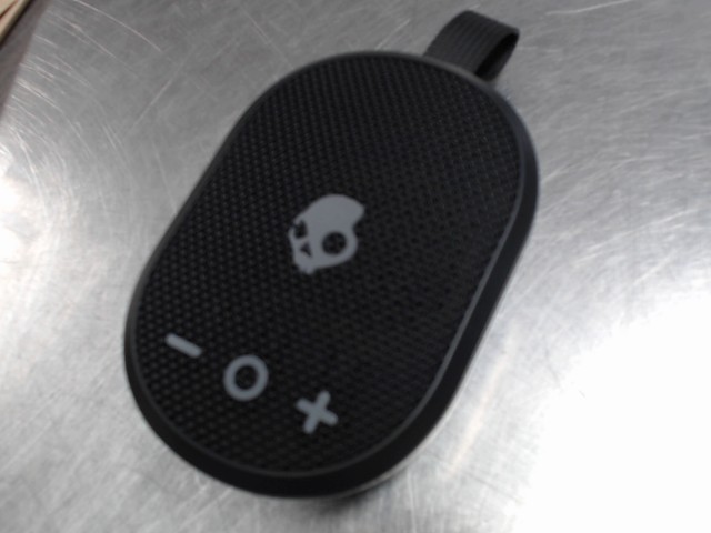 Speaker bluetooth skull candy