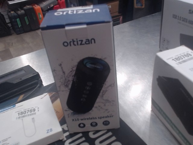 Speaker bluetooth neuf en bo