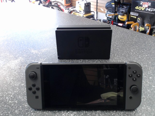 Nintendo switch+dock