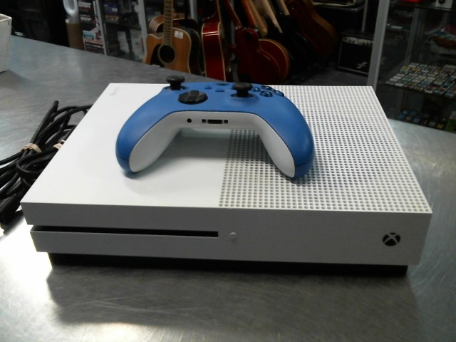 Xbox one s blanche avec acc