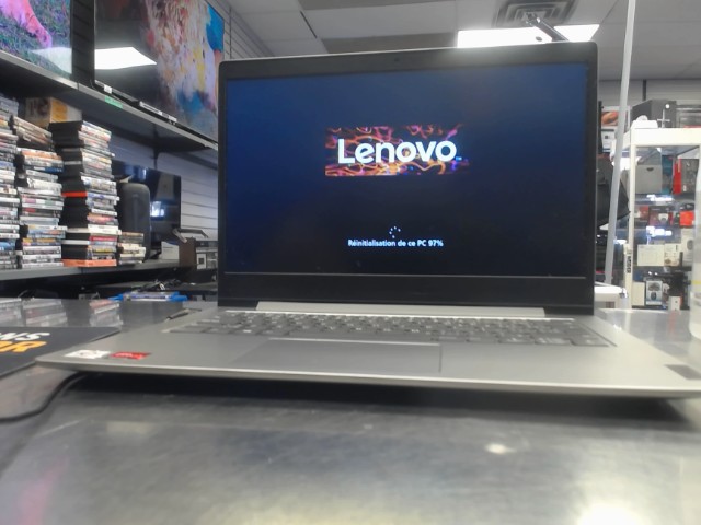 Ideapad 1 4gb ram / 64gb ssd