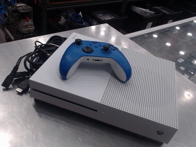 Xbox one s + acc + manette