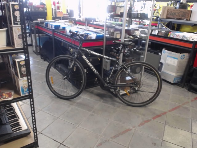 Velo hybride medium 18 pouces