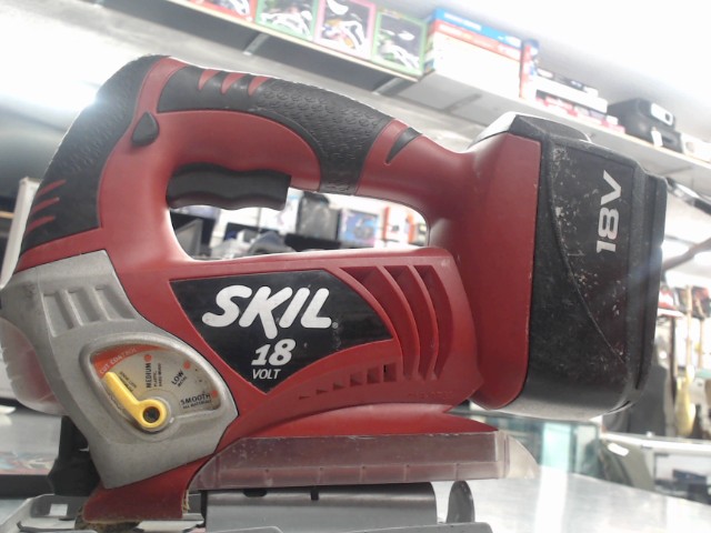 Scie sauteuse skil