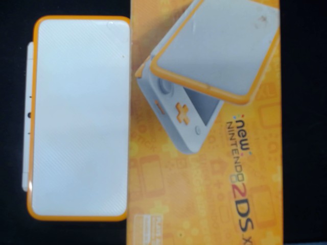 New 2ds en boite