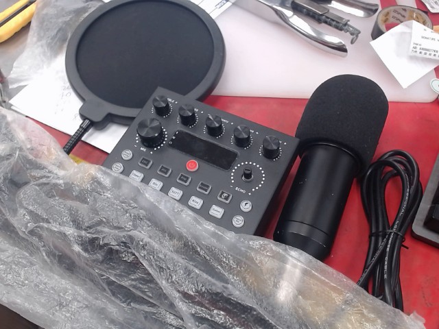 Microphone pour ordi avec accessoires