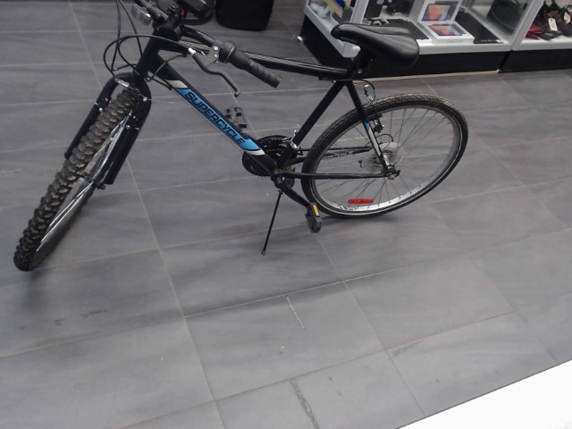 Supercycle noir et bleu