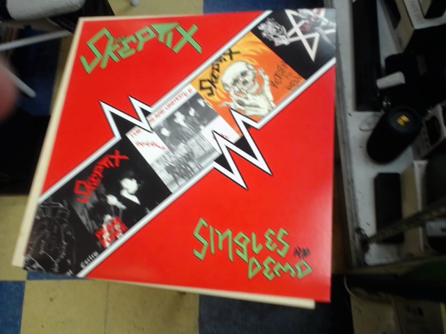 Singles and demo vinyl