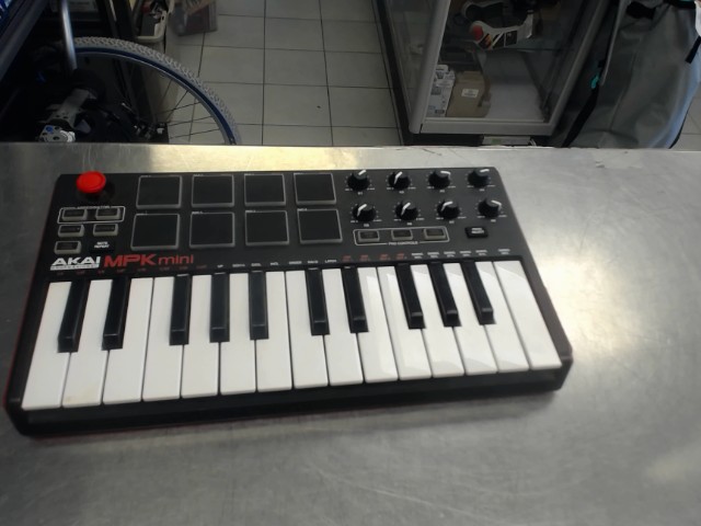 Akai professional mpk mini