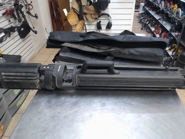 Trepied a lumiere de chantier ds sc noir