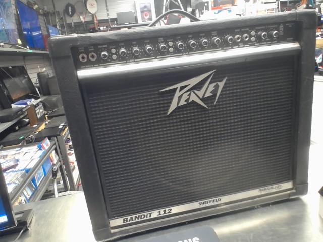 Guitar combo amplifier