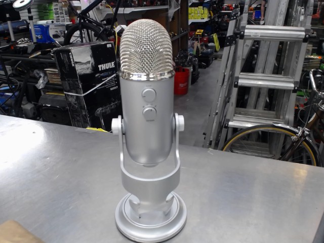 Micro blue yeti avec fil