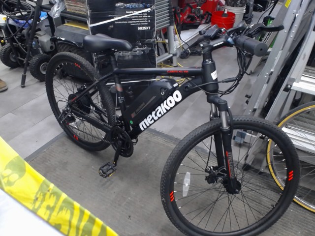 Velo electrique metakoo cybertrak100