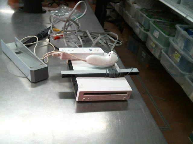 Console wii avec 1 wiimote no nunchuck