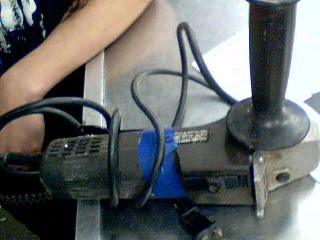 Angel grinder