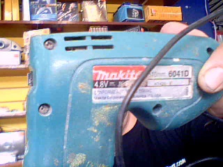 Makita small hand drill + chrgr