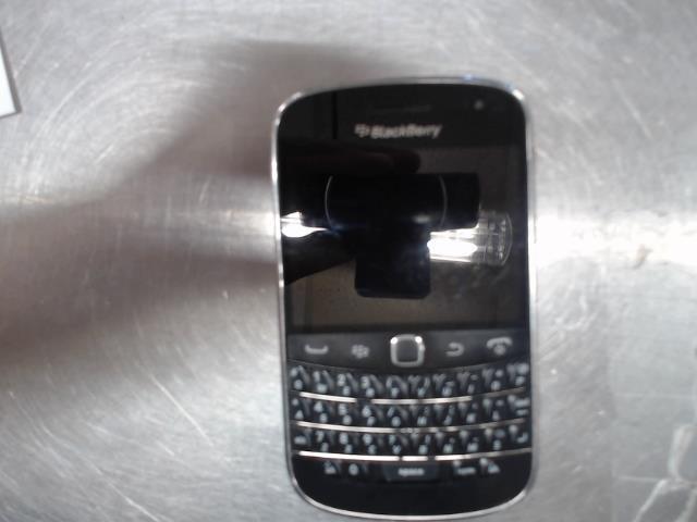 Blackberry bold white