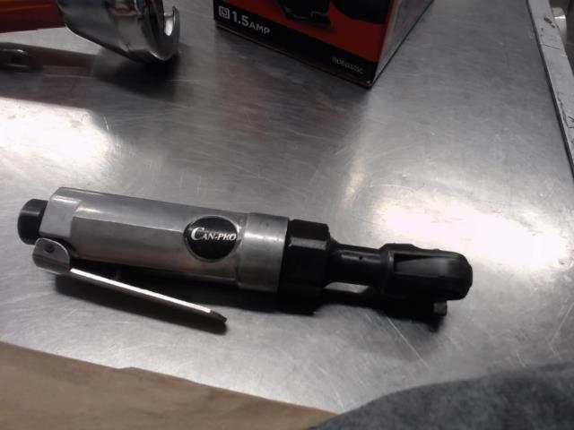 Pipe wrench