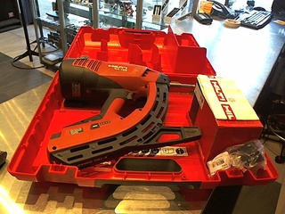 Cloueuse rough gaz hilti dcase