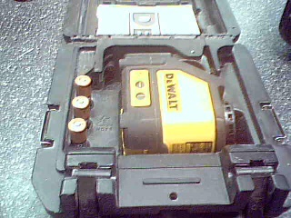 Laset dewalt avec case
