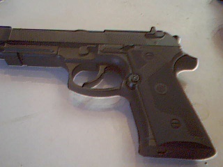Gun a plomb