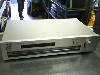 Am-fm stereo tuner