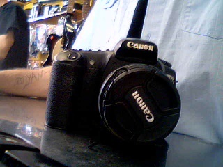 Canon eos d20 + batterie + ch in box