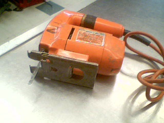 Scie sauteuse electrique pas d'acc