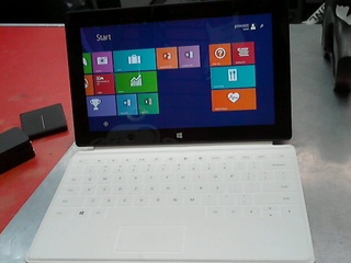 Lapotop gris av chargeur